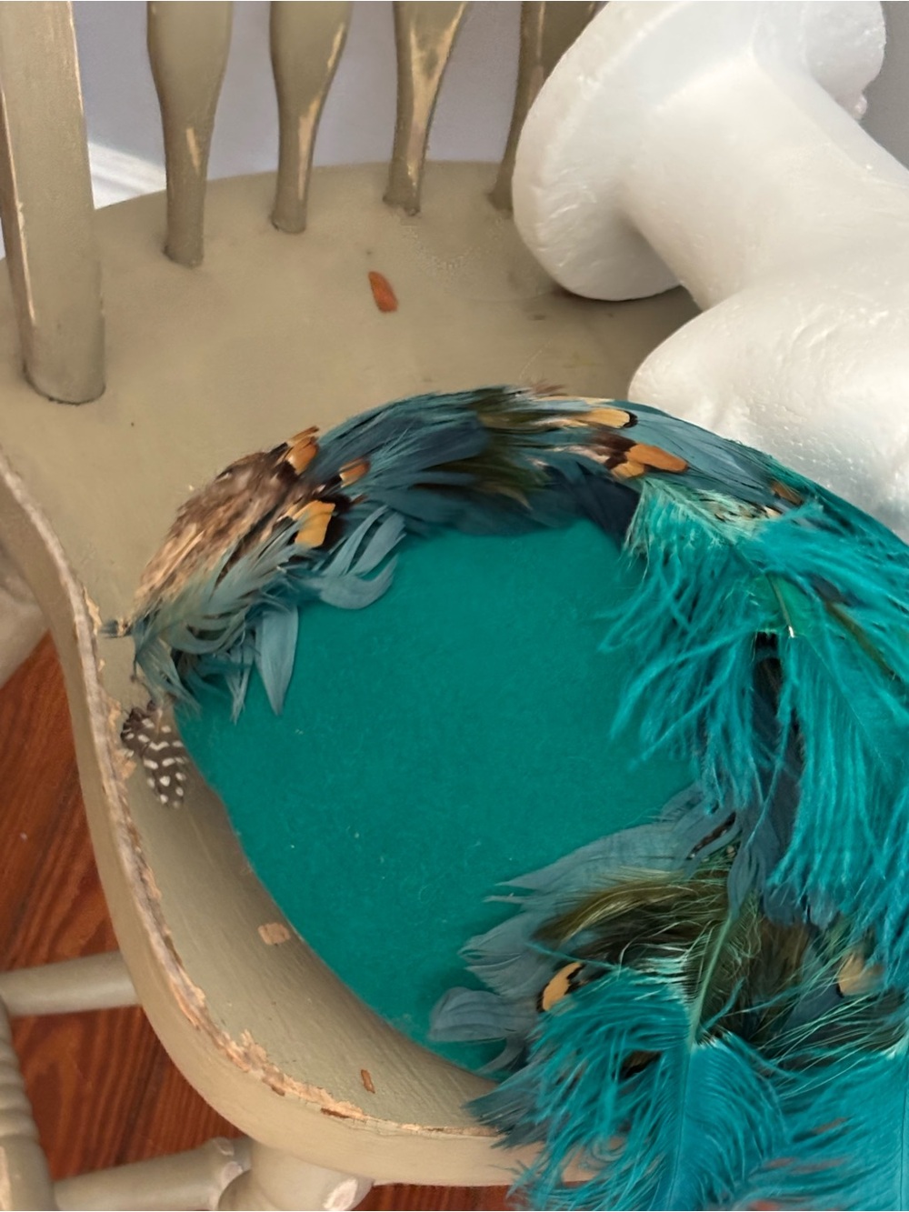Jack McConnell vintage wool Teal Feather Cocktail  Statement Headpiece - Picture 6 of 10